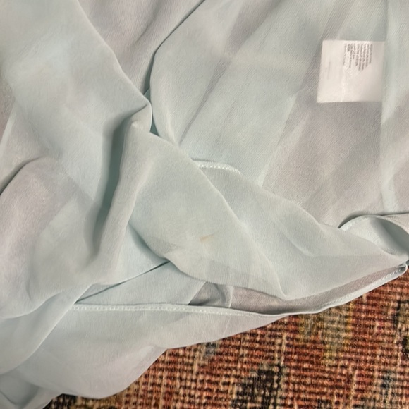 Bebe mint chiffon twist blouse - Picture 5 of 5